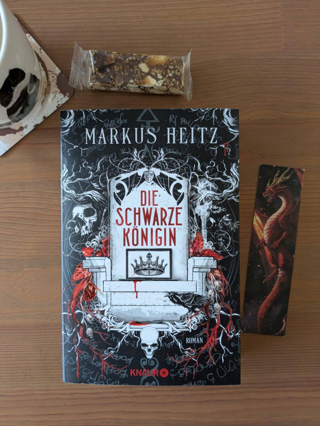 Die Schwarze Königin: Mit der Macht der Alchemie gegen&nbsp;Blutsauger